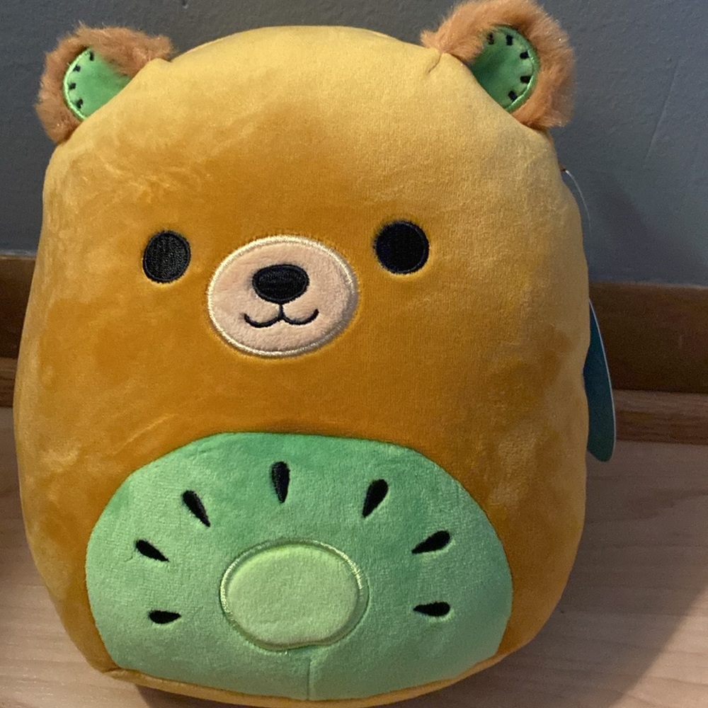 BRAND NEW SQUISHMALLOW NAMED MITCHARD THE KIWI BEAR 8”! NWT. 2023! - Picture 3 of 8